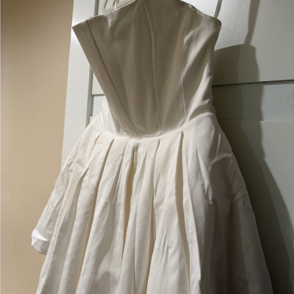 House of CB White Strapless Sweetheart Mini Dress - Picture 5 of 10